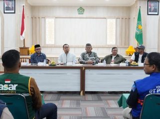 Kemenag bersama relawan zakat memetakan distribusi bantuan bagi penyintas banjir di Aceh agar tepat sasaran dan menjangkau wilayah pelosok. Foto: kemenag.go.id