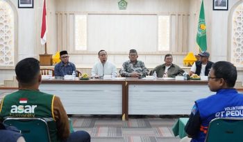Kemenag bersama relawan zakat memetakan distribusi bantuan bagi penyintas banjir di Aceh agar tepat sasaran dan menjangkau wilayah pelosok. Foto: kemenag.go.id