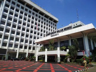 Kemendagri turunkan tim ke Aceh, Sumut, dan Sumbar untuk inventarisasi data bencana dan percepat pemulihan pascabanjir serta pembangunan Koperasi Merah Putih. Foto: infopublik.id