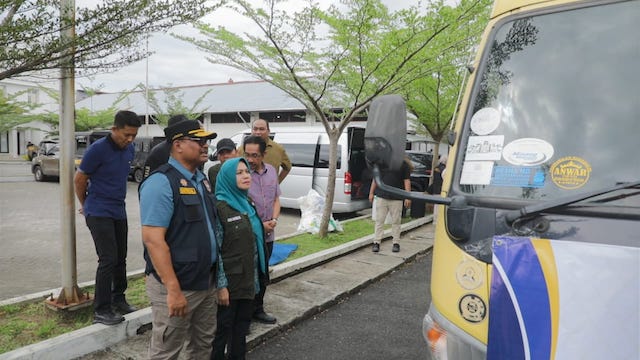 Kemendagri dan TP PKK Pusat menyalurkan bantuan logistik untuk mempercepat pemulihan masyarakat terdampak bencana di Aceh. Foto: infopublik.id