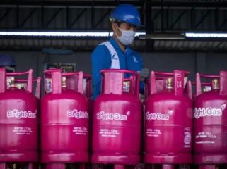 Pertamina Patra Niaga menyalurkan 983 tabung LPG ke Aceh, Sumbar, dan Sumut untuk mendukung dapur umum serta posko pengungsian korban bencana. Foto: infopublik.id