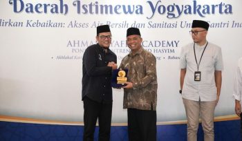 Bupati Sleman membuka Festival WASH di Pesantren Wahid Hasyim untuk memperluas akses air bersih dan sanitasi. Program ini didukung Danone dan pemerintah.
