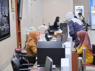 PELATARAN jadi solusi warga Semarang mengurus layanan pertanahan di akhir pekan. Cepat, mudah, dan cocok bagi masyarakat sibuk. foto: Dok Atr Bpn