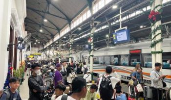 KA Taksaka Yogyakarta–Gambir dibatalkan akibat luapan air di Jakarta. KAI Daop 6 memastikan penumpang mendapat refund tiket 100 persen. foto: Istimewa