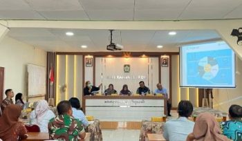Program Suluh Praja FH UGM–Kejati DIY menghadirkan penyuluhan hukum dialogis di kalurahan Kulon Progo, mendekatkan hukum dengan warga desa. Foto: Dok FH UGM