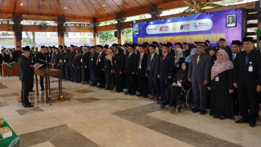 Bupati Bantul melantik 163 pejabat administrasi untuk mengisi kekosongan jabatan struktural, berbasis manajemen talenta dan sistem merit ASN. foto: Dok Bantulkab.go.id
