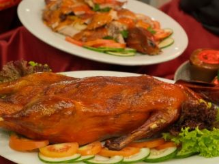 Sajian oriental cuisine, seperti Duck di Dapur Apoh THE 1O1 Hotel Yogyakarta Tugu. Foto : Istimewa